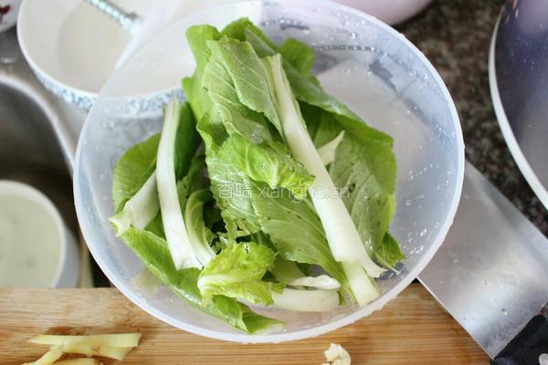 青菜炒肉片的做法图解3
