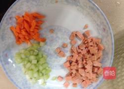 蔬菜炒饭的做法图解2