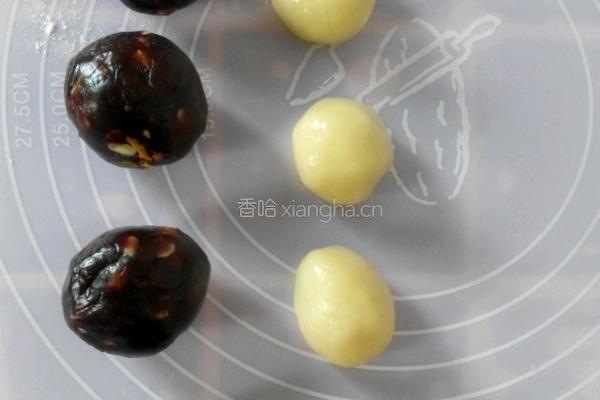 果仁豆沙月饼的做法图解5