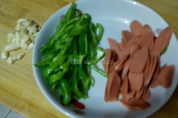 平菇炒火腿的做法图解3