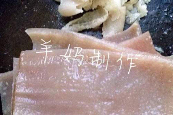 Q弹爽口的猪皮冻的做法图解2