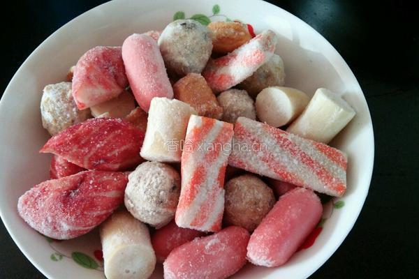 炸鱼丸配小饼的做法图解1