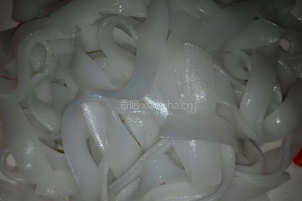 青菜炒河粉的做法图解2