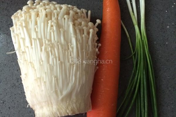 金针菇炒肉丝的做法图解1
