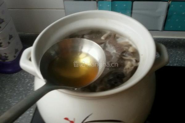 白水羊杂汤的做法图解3