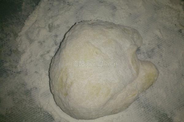 绿豆饼与快熟鸡蛋酥皮面包的做法图解2