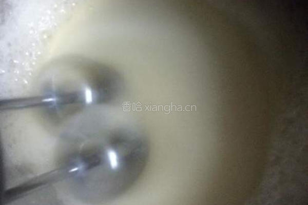 八寸戚风蛋糕的做法图解3