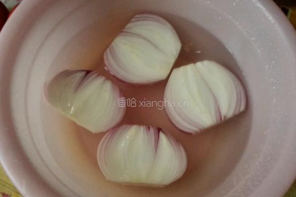 番茄炒洋葱的做法图解2