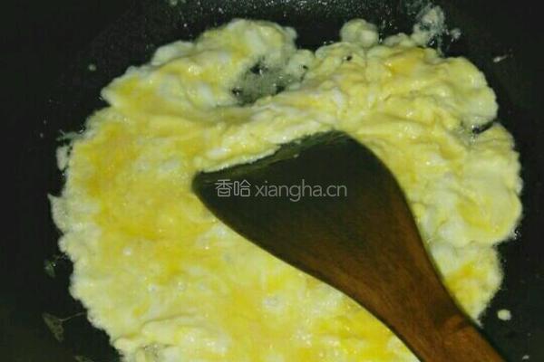 虾仁木须肉的做法图解1