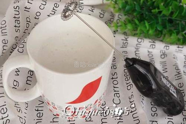 巧克力拉花咖啡的做法图解5