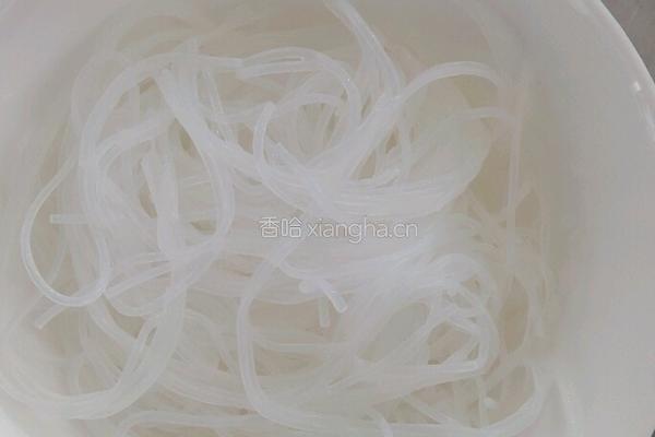 沙拉焗酱焗牛角贝的做法图解1