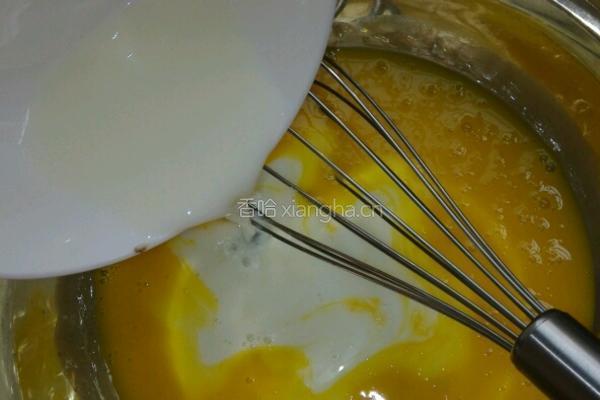戚风蛋糕的做法图解3