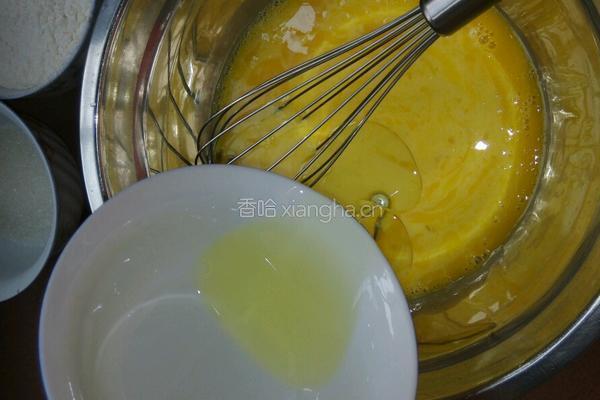 戚风蛋糕的做法图解4