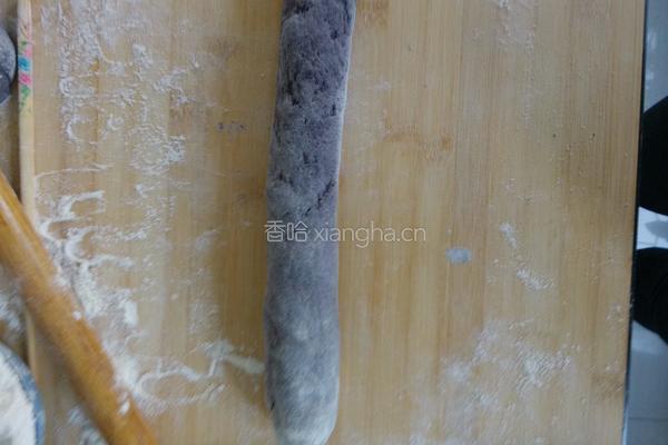 黑玫瑰(黑米面)的做法图解2