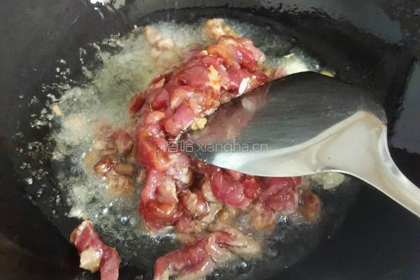 包菜炒肉丝的做法图解5