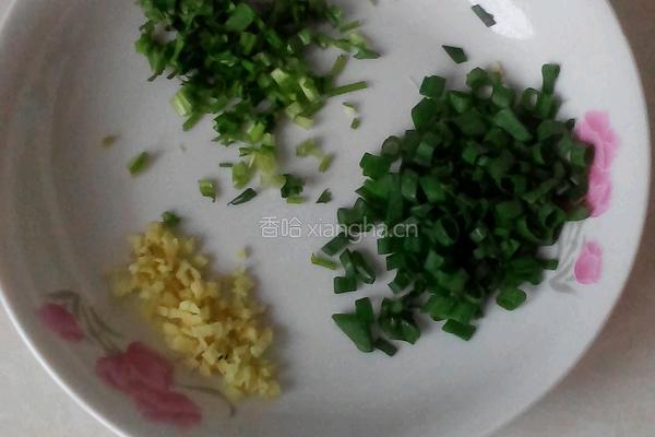 牛腩炖萝卜粉丝的做法图解3