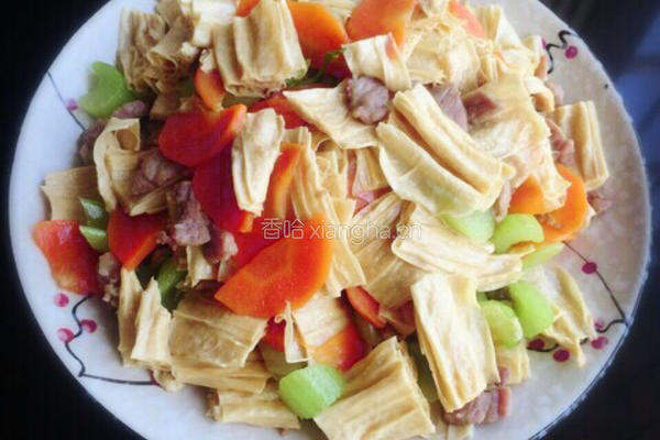 腐竹炒肉片
