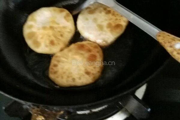 猪肉圆白菜馅饼的做法图解5