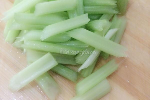 糖醋里脊的做法图解2