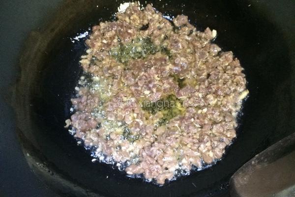 牛肉香菇酱的做法图解4