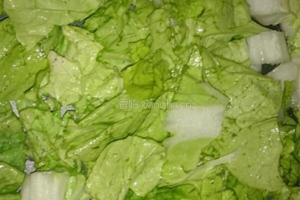 海鲜鸡蛋青菜炒饭的做法图解3