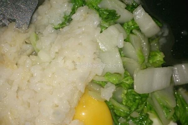 海鲜鸡蛋青菜炒饭的做法图解7