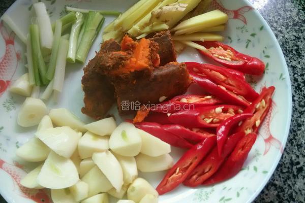 火爆香辣鱿鱼须的做法图解3