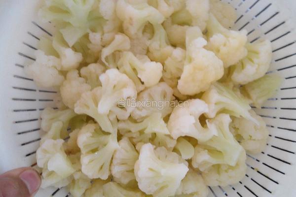 凉拌菜花的做法图解3