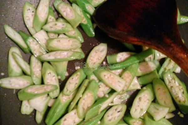 秋葵炒肉的做法图解4