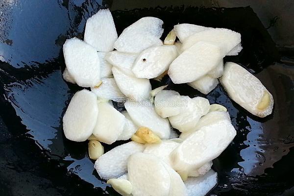 山药木耳的做法图解2