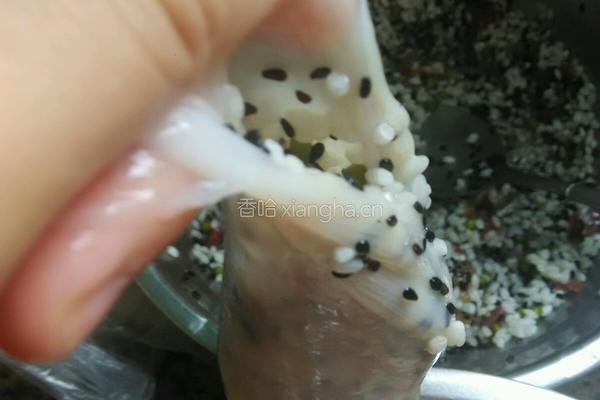 猪大肠酿糯米的做法图解7