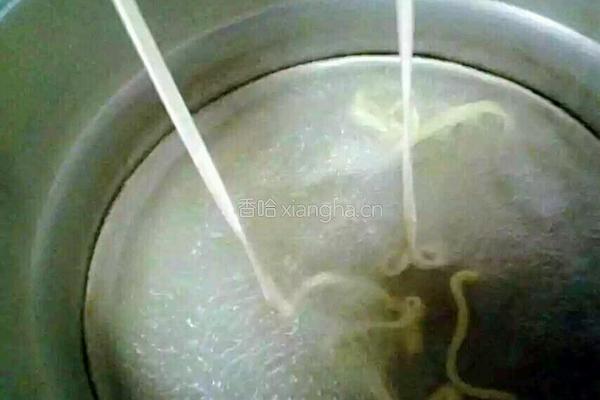 手抻面的做法图解5