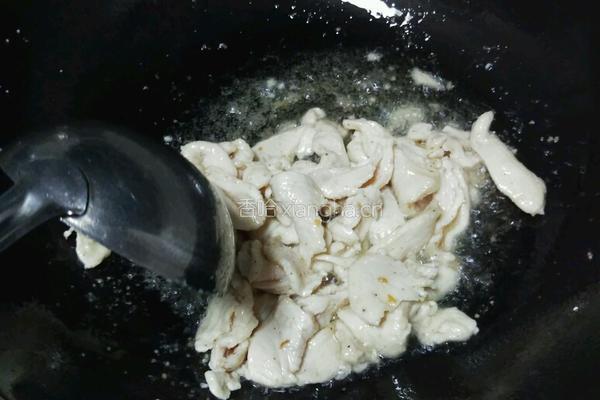 双菇肉片的做法图解5