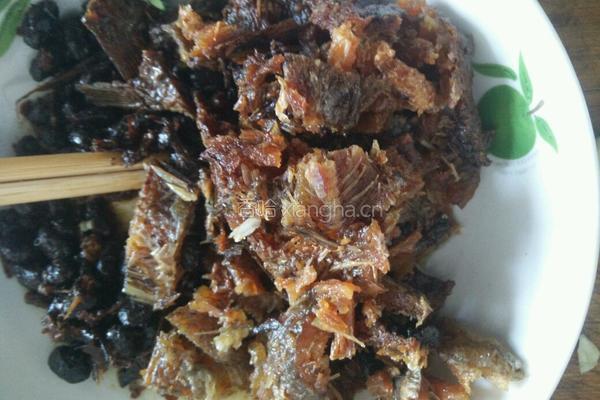 豆豉鲮鱼油麦菜的做法图解2