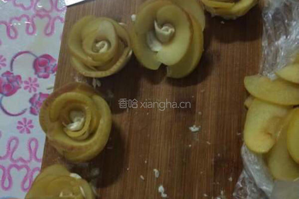 苹果玫瑰的做法图解8