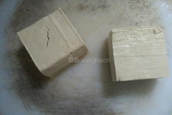 蒜香豆腐的做法图解1