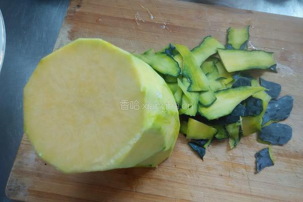南瓜丝大肉馅包子的做法图解1