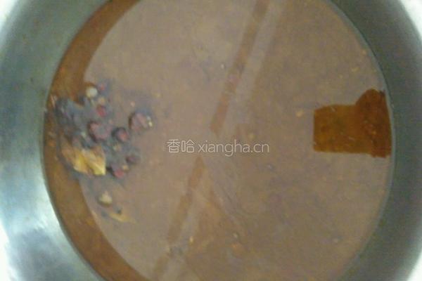 凉拌卤猪头皮的做法图解1
