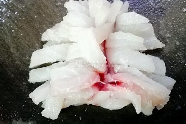 浇汁草鱼的做法图解3
