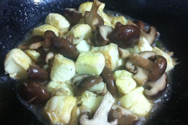 香菇肉片闷日本豆腐的做法图解9