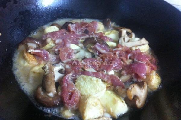 香菇肉片闷日本豆腐的做法图解10