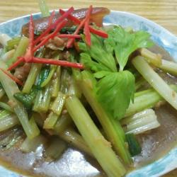 西芹的做法[图]