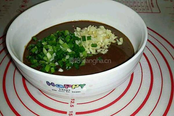 芝麻酱拌菠菜的做法图解3