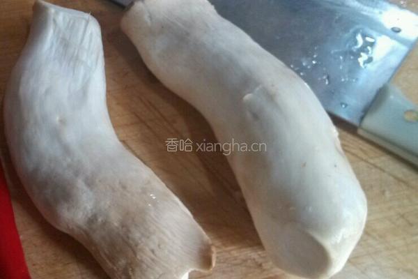 猪肉杏鲍菇的做法图解1