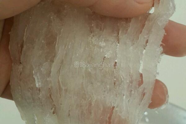 红枣杞子炖燕窝的做法图解2