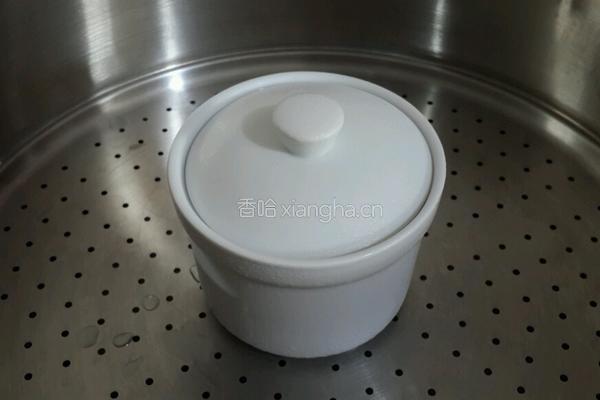 红枣杞子炖燕窝的做法图解4