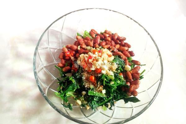 花生米拌菠菜的做法图解10