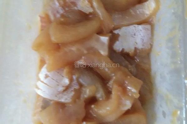酥炸鲈鱼条的做法图解1