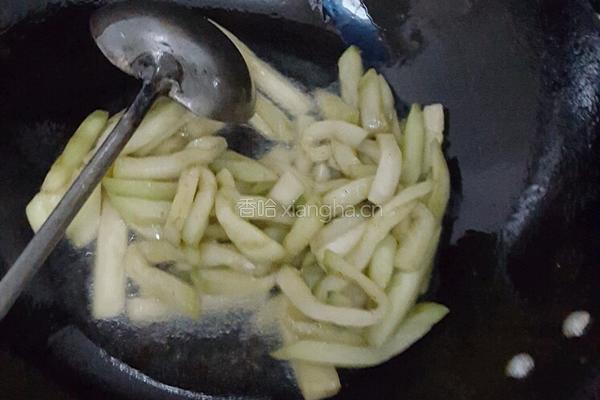 茄子辣椒西红柿的做法图解3