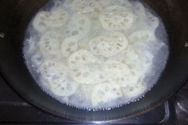 莲藕炒五花肉的做法图解2